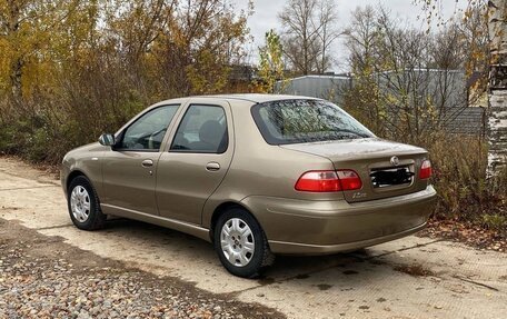 Fiat Albea I рестайлинг, 2012 год, 560 000 рублей, 2 фотография