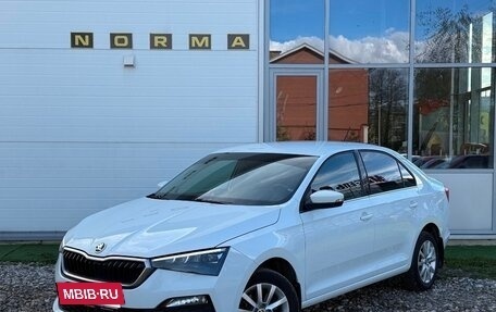 Skoda Rapid II, 2020 год, 1 590 000 рублей, 3 фотография