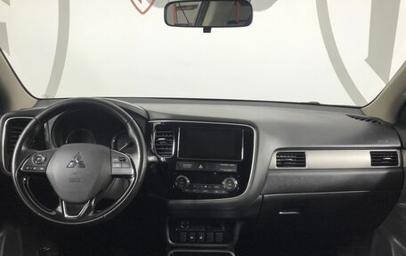 Mitsubishi Outlander III рестайлинг 3, 2018 год, 1 849 000 рублей, 7 фотография