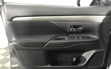 Mitsubishi Outlander III рестайлинг 3, 2018 год, 1 849 000 рублей, 8 фотография