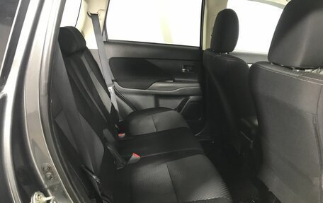 Mitsubishi Outlander III рестайлинг 3, 2018 год, 1 849 000 рублей, 16 фотография