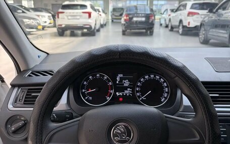 Skoda Rapid I, 2017 год, 1 250 000 рублей, 12 фотография