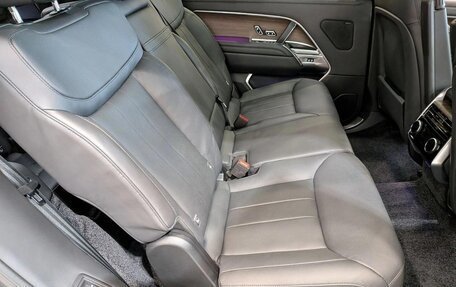 Land Rover Range Rover IV рестайлинг, 2024 год, 14 000 000 рублей, 17 фотография