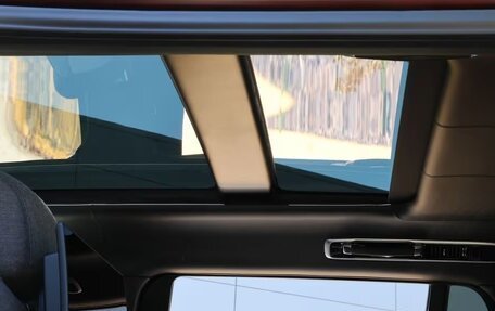 Land Rover Range Rover IV рестайлинг, 2025 год, 15 000 000 рублей, 9 фотография