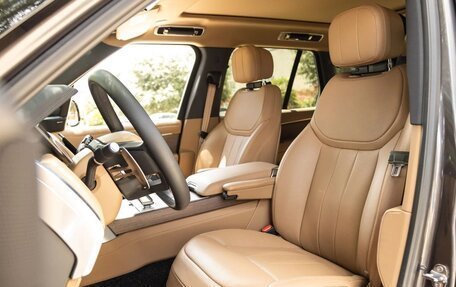 Land Rover Range Rover IV рестайлинг, 2025 год, 15 000 000 рублей, 14 фотография