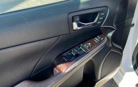 Toyota Camry, 2016 год, 2 100 000 рублей, 18 фотография