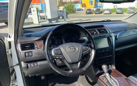 Toyota Camry, 2016 год, 2 100 000 рублей, 21 фотография