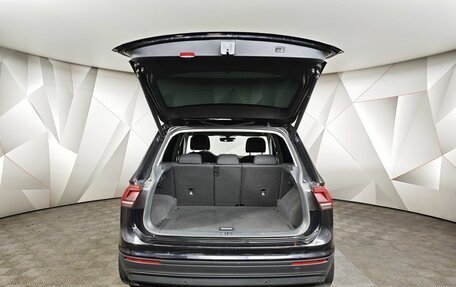 Volkswagen Tiguan II, 2018 год, 2 197 000 рублей, 10 фотография
