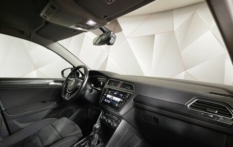 Volkswagen Tiguan II, 2018 год, 2 197 000 рублей, 11 фотография