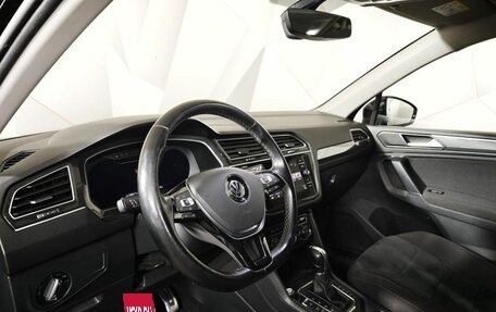 Volkswagen Tiguan II, 2018 год, 2 197 000 рублей, 17 фотография