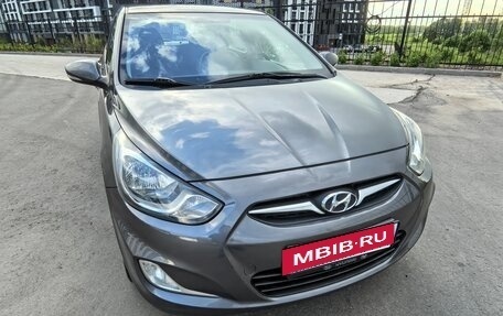 Hyundai Solaris II рестайлинг, 2011 год, 855 000 рублей, 3 фотография