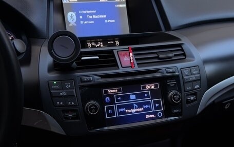 Honda Crosstour I рестайлинг, 2013 год, 33 фотография