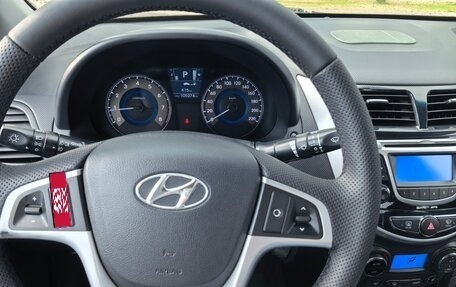 Hyundai Solaris II рестайлинг, 2011 год, 855 000 рублей, 8 фотография
