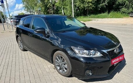 Lexus CT I рестайлинг, 2011 год, 1 225 000 рублей, 9 фотография