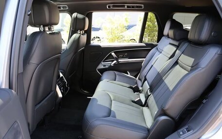 Land Rover Range Rover IV рестайлинг, 2024 год, 14 000 000 рублей, 16 фотография