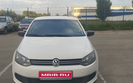 Volkswagen Polo VI (EU Market), 2013 год, 670 000 рублей, 1 фотография