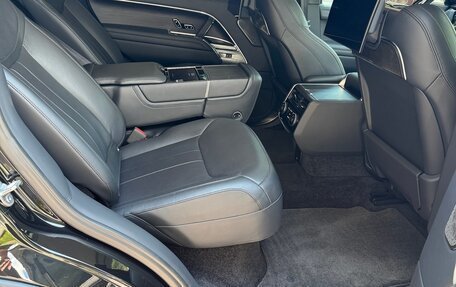 Land Rover Range Rover IV рестайлинг, 2022 год, 18 000 000 рублей, 19 фотография