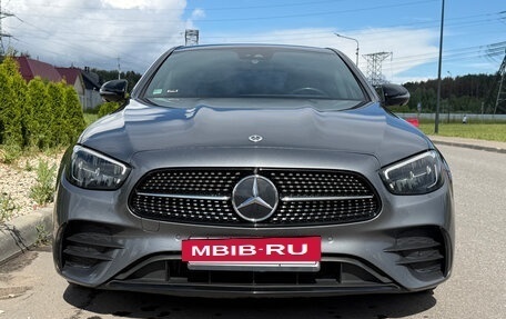 Mercedes-Benz E-Класс, 2022 год, 4 500 000 рублей, 8 фотография