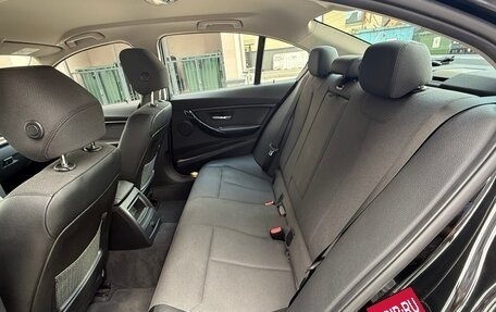 BMW 3 серия, 2018 год, 3 050 000 рублей, 26 фотография