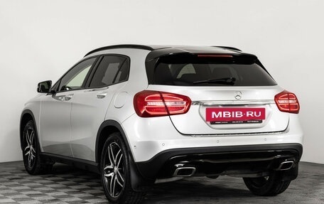 Mercedes-Benz GLA, 2015 год, 1 899 000 рублей, 10 фотография