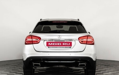 Mercedes-Benz GLA, 2015 год, 1 899 000 рублей, 9 фотография