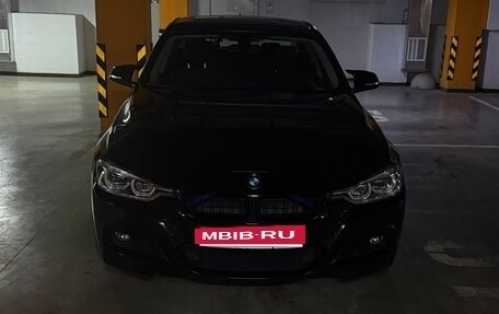 BMW 3 серия, 2018 год, 3 050 000 рублей, 28 фотография
