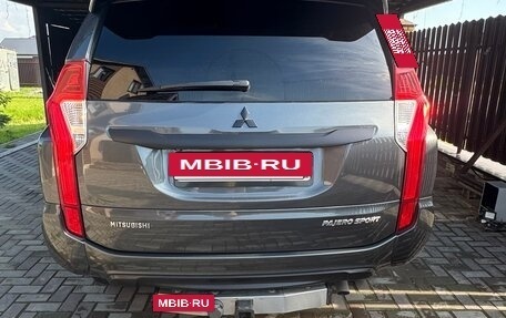 Mitsubishi Pajero Sport III рестайлинг, 2018 год, 2 900 000 рублей, 3 фотография