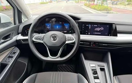 Volkswagen Golf VIII, 2021 год, 1 223 000 рублей, 4 фотография