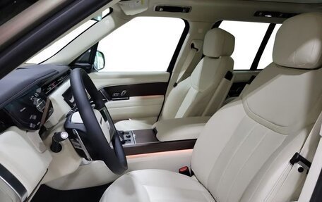 Land Rover Range Rover IV рестайлинг, 2024 год, 14 000 000 рублей, 10 фотография