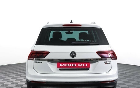 Volkswagen Tiguan II, 2017 год, 2 299 000 рублей, 7 фотография
