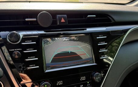 Toyota Camry, 2019 год, 2 090 000 рублей, 11 фотография