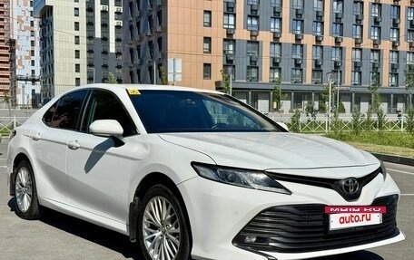 Toyota Camry, 2019 год, 2 090 000 рублей, 3 фотография