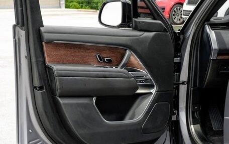 Land Rover Range Rover IV рестайлинг, 2025 год, 15 000 000 рублей, 17 фотография