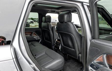 Land Rover Range Rover IV рестайлинг, 2025 год, 15 000 000 рублей, 16 фотография