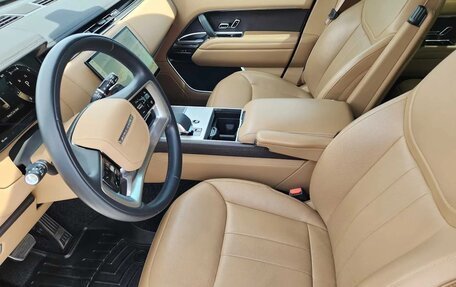 Land Rover Range Rover IV рестайлинг, 2024 год, 14 000 000 рублей, 10 фотография