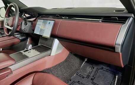 Land Rover Range Rover IV рестайлинг, 2025 год, 15 000 000 рублей, 16 фотография