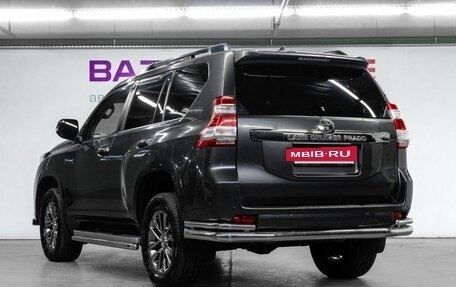 Toyota Land Cruiser Prado 150 рестайлинг 2, 2017 год, 4 349 000 рублей, 7 фотография