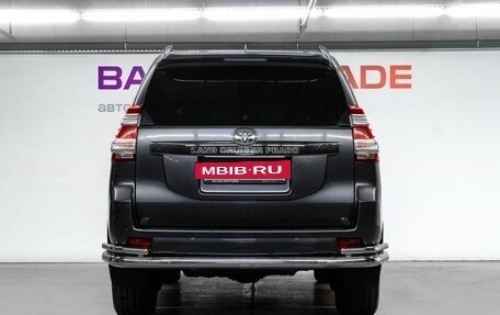 Toyota Land Cruiser Prado 150 рестайлинг 2, 2017 год, 4 349 000 рублей, 6 фотография