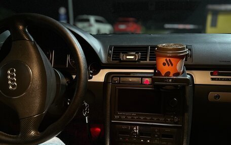 Audi A4, 2002 год, 900 000 рублей, 10 фотография