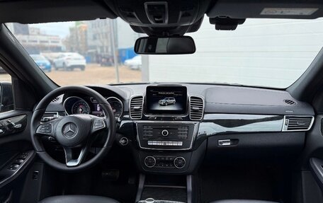 Mercedes-Benz GLS, 2018 год, 4 499 000 рублей, 16 фотография