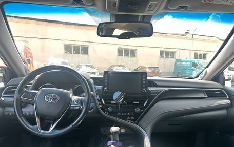 Toyota Camry, 2021 год, 2 950 000 рублей, 8 фотография