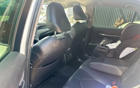 Toyota Camry, 2021 год, 2 950 000 рублей, 9 фотография