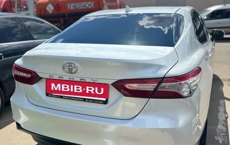 Toyota Camry, 2021 год, 2 950 000 рублей, 4 фотография