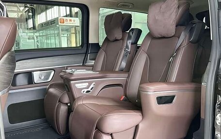 Mercedes-Benz V-Класс, 2025 год, 7 938 000 рублей, 7 фотография