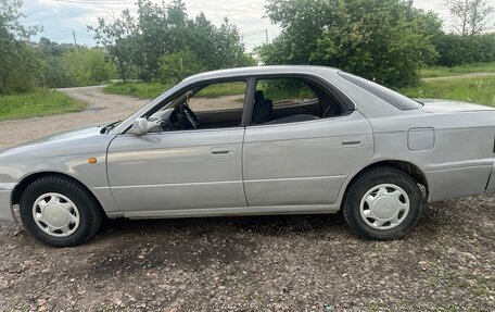 Toyota Vista, 1996 год, 300 000 рублей, 4 фотография