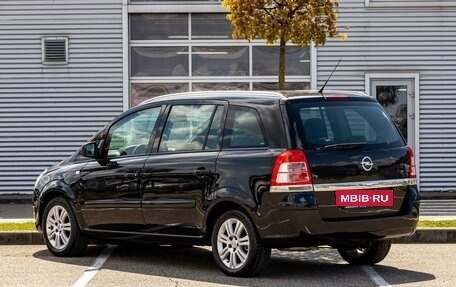 Opel Zafira B, 2013 год, 995 000 рублей, 4 фотография
