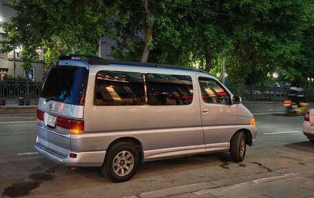 Toyota HiAce, 1999 год, 720 000 рублей, 16 фотография