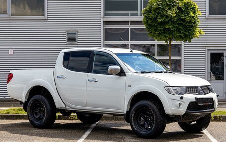 Mitsubishi L200 IV рестайлинг, 2011 год, 1 095 000 рублей, 3 фотография