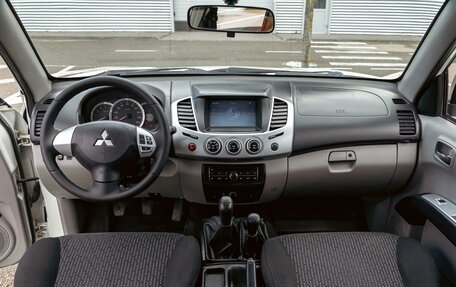 Mitsubishi L200 IV рестайлинг, 2011 год, 1 095 000 рублей, 16 фотография