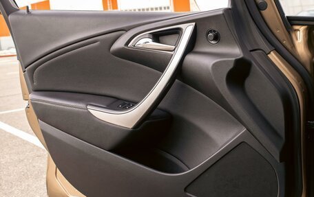 Opel Astra J, 2013 год, 895 000 рублей, 12 фотография